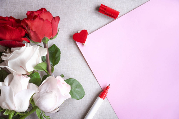 Roses bouquet and blank paper sheet - Photo, Image