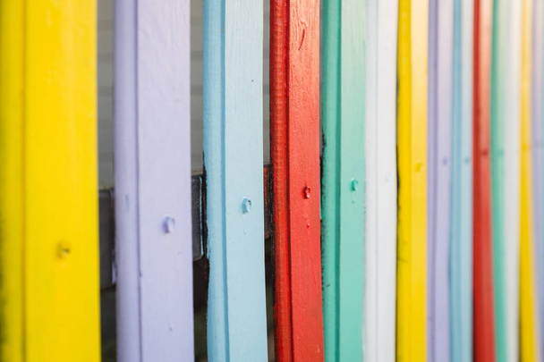 Colored fence - Φωτογραφία, εικόνα