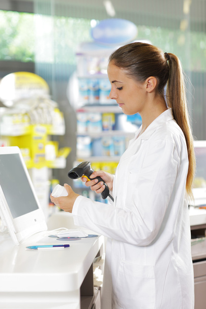 Pharmacy: Scanning a Pill Bottle - Фото, зображення