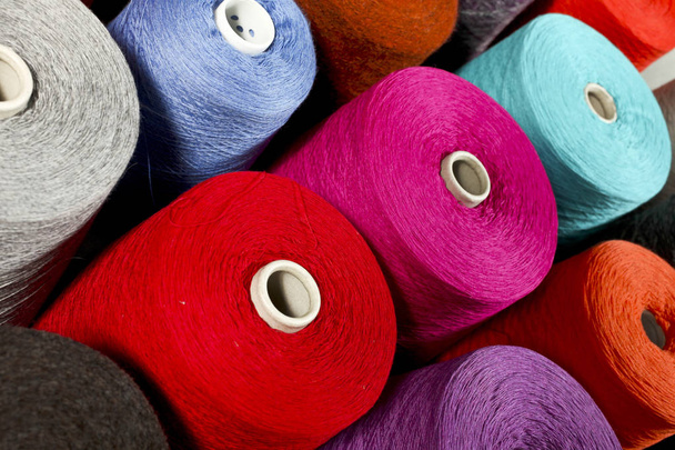 colorful thread - Foto, imagen