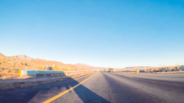 Autostrady, widok z perspektywy kierowcy  - Zdjęcie, obraz