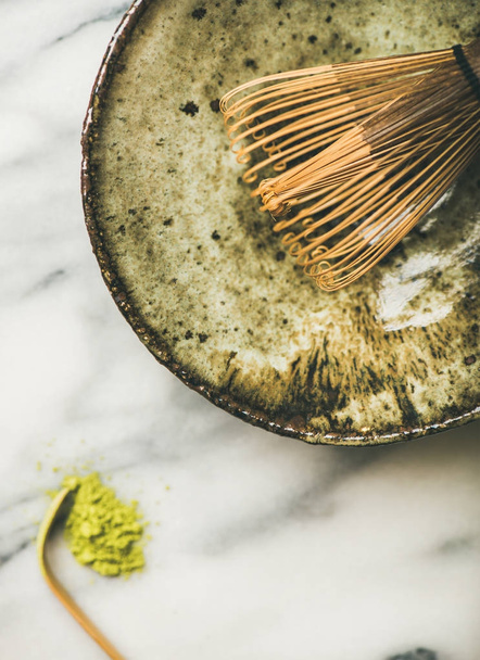 Japanese tools  for brewing matcha tea - Foto, afbeelding