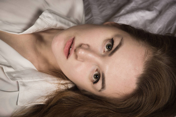 Sexual emotional attractive woman posing in a boudoir - Fotografie, Obrázek