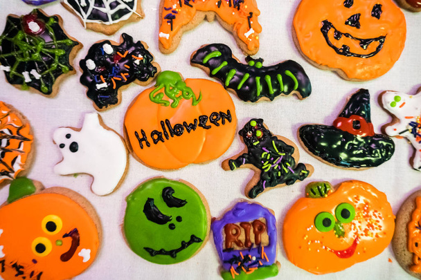 Halloween cookie-k Nézd - Fotó, kép