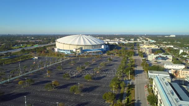 Zdjęcia lotnicze drone Tropicana Field sport stadion trop - Materiał filmowy, wideo