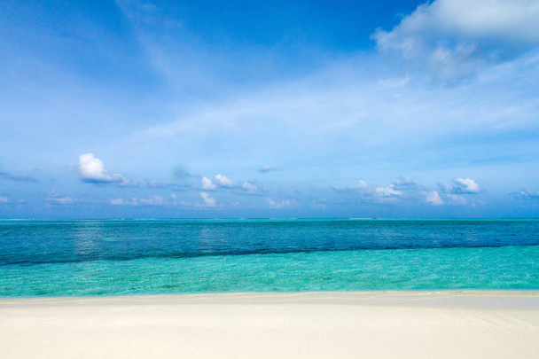 Tropical paradise landscape in Maldives - Фото, изображение