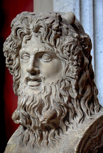 Статуя древнего бога
 - Фото, изображение