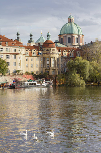Prague et la rivière Vltava
 - Photo, image