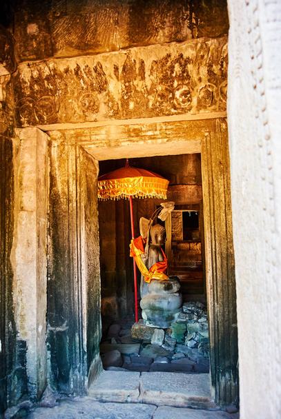 historisches gebäude in angkor wat thom kambodscha - Foto, Bild