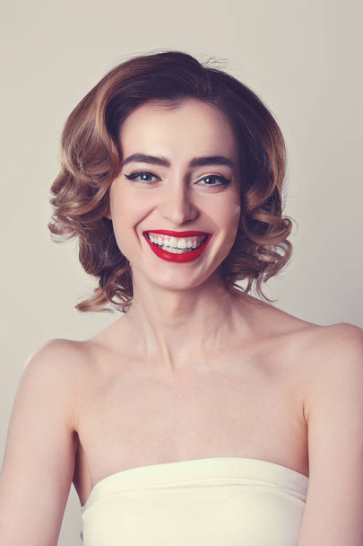 Close up portrait of pretty laughing girl Cosmetics concept. Hea - Valokuva, kuva