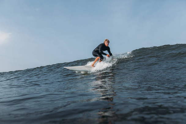riding wave - Fotografie, Obrázek