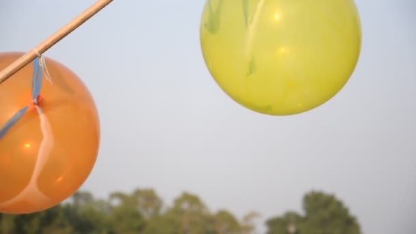 Luftballons prallen aufeinander - Filmmaterial, Video