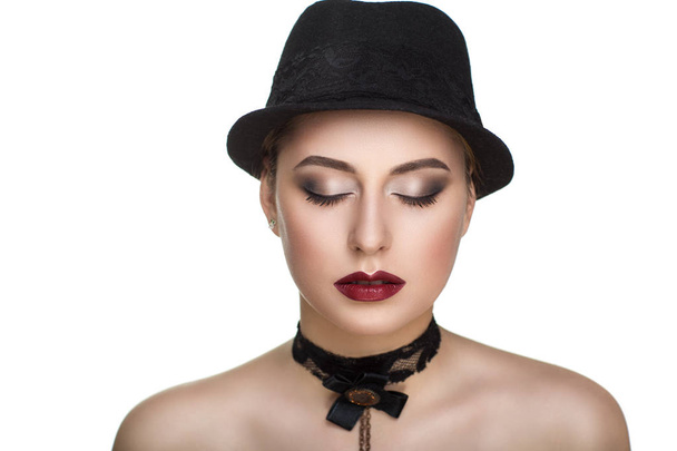 Woman black hat - Фото, зображення