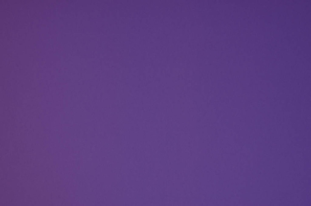 ウルトラ バイオレット生地粋な色 2018 年コンセプト カラー紙テクスチャからのシームレスな背景背景のカラフルな幾何学的パステル フラット レイアウト構成パターンの壁面、ぼかし紫 - 写真・画像