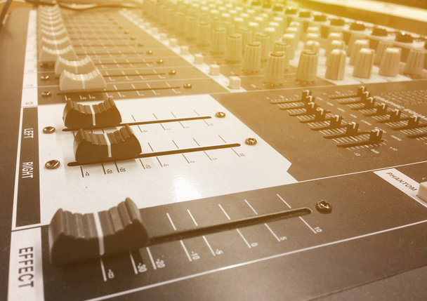 Sound mixer control - Foto, afbeelding