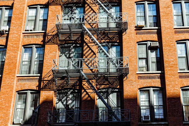 Escape fire ladders  in Dumbo, Brooklyn - Fotoğraf, Görsel