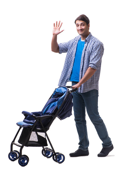 Jonge vader met kinderwagen geïsoleerd op wit - Foto, afbeelding