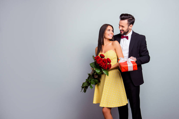 Portrait with copy space of attractive couple in formal wear, wo - Фото, изображение