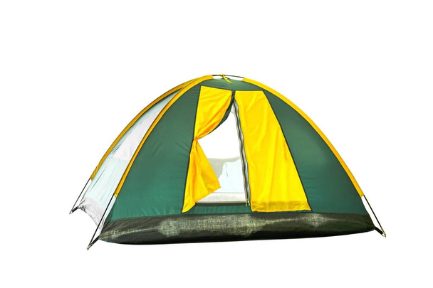 Tente isolée en dôme vert et jaune sur fond blanc avec chemin de coupe
 - Photo, image