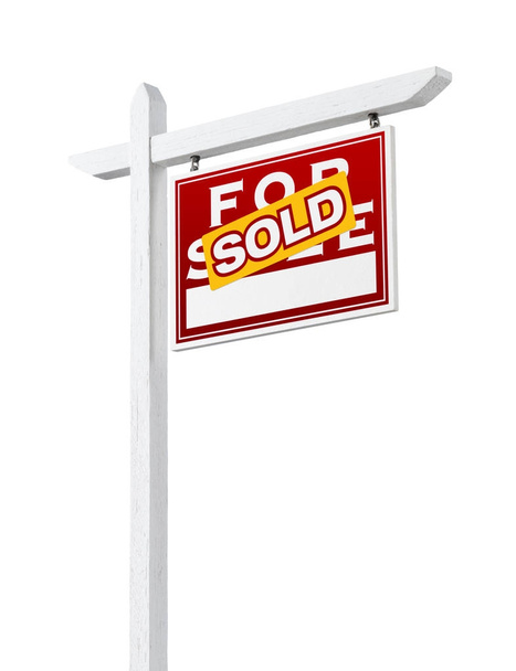 Derecha frente Vendido para la venta Signo de bienes raíces aislado sobre un fondo blanco
. - Foto, Imagen