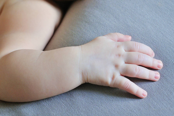 New born baby hand - Фото, зображення