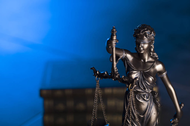 Törvény téma. Vak igazság szimbóluma - Themis. - Fotó, kép