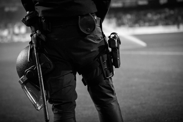 Іспанська поліція Uip під час іспанської короля Кубок матч між Cf Валенсія і Alaves в стадіону Mestella 17 січня Валенсії - Фото, зображення