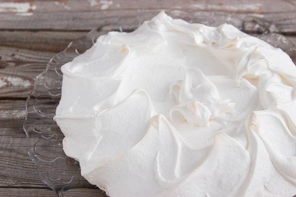 Snow-white lovely pavlova cake. - Фото, зображення