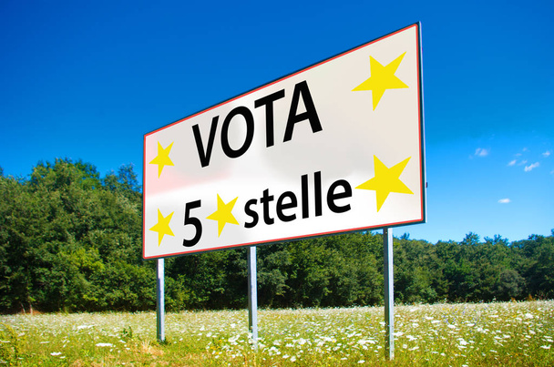 на следующих выборах спаси Италию, голосуй за Movimento Cinque
, - Фото, изображение