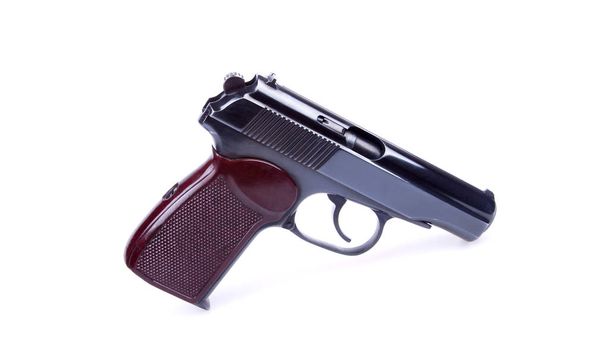 Le pistolet Makarov ou PM est un pistolet automatique russe isolé sur fond blanc
. - Photo, image
