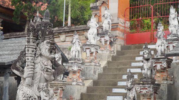 Buddyjski świątynia na wyspie Bali - Zdjęcie, obraz