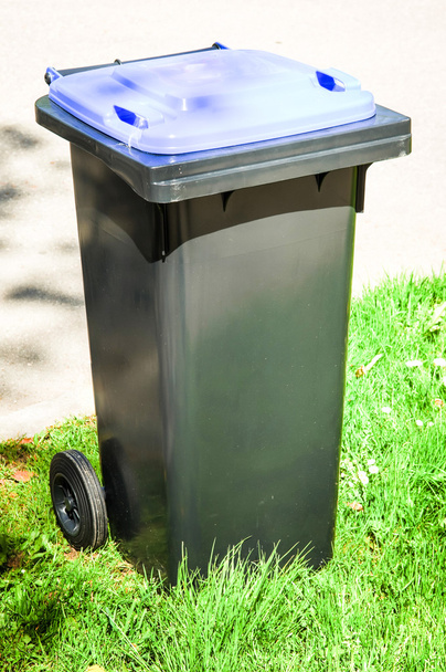 modern garbage bin - Φωτογραφία, εικόνα