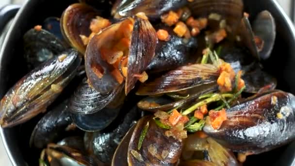 Steamed mussels with vegetables. - Footage, Video