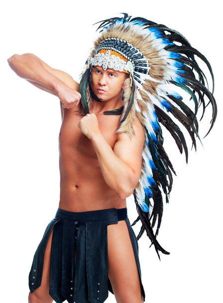 dancer wearing a Native American costume - Fotoğraf, Görsel