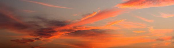Panoráma ég naplemente alatt a twighligth égen - Fotó, kép