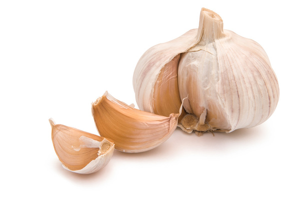 Garlic isolated on white with clipping path - Photo, Image