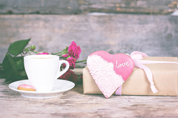 Cookies-heart, valentine, gift on Valentine's Day, Mothers Day, gift, surprise, heart  - Foto, Imagem