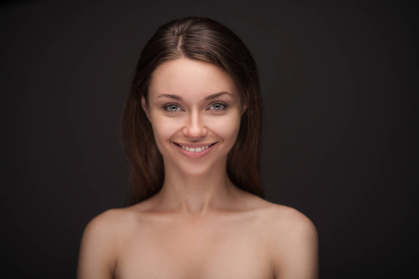 Portrait of beautiful smiling girl - Фото, изображение