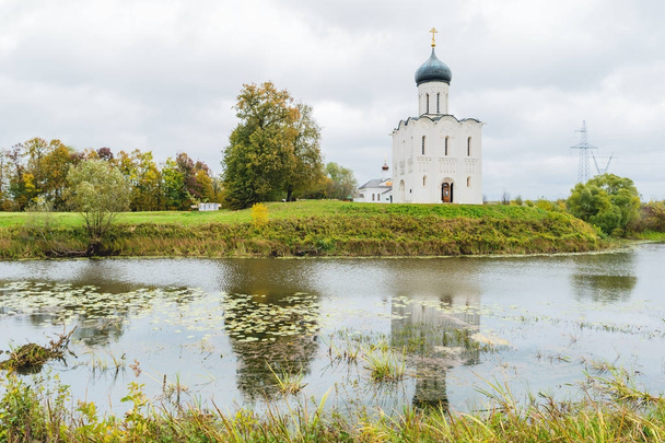 Church of the Intercession of the Holy Virgin on the Nerl River. UNESCO World Heritage site. Russia. - Foto, immagini
