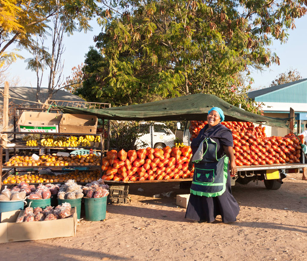 Venditore ambulante africano
 - Foto, immagini
