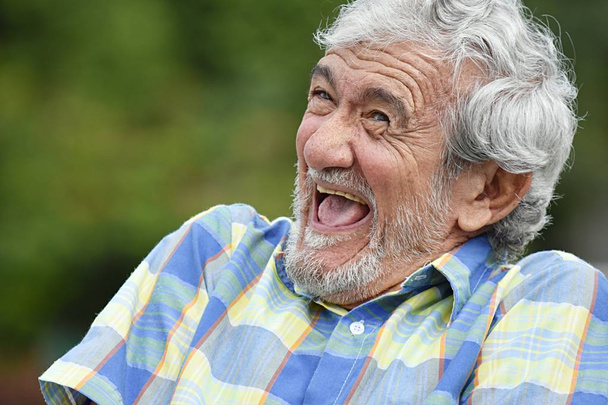 Hispanic Adult Male Laughing - Foto, immagini