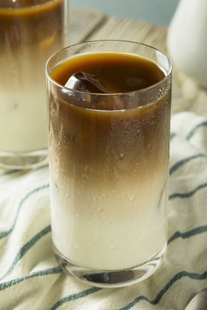 Refreshing Homemade Layered Iced Coffee - Foto, Imagen