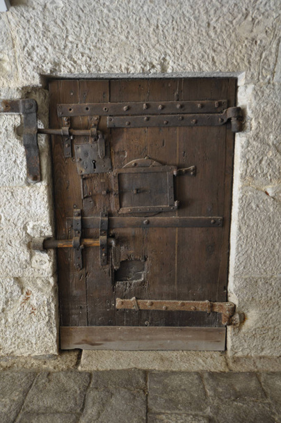 Velence - középkori presion zárt ajtó  - Fotó, kép