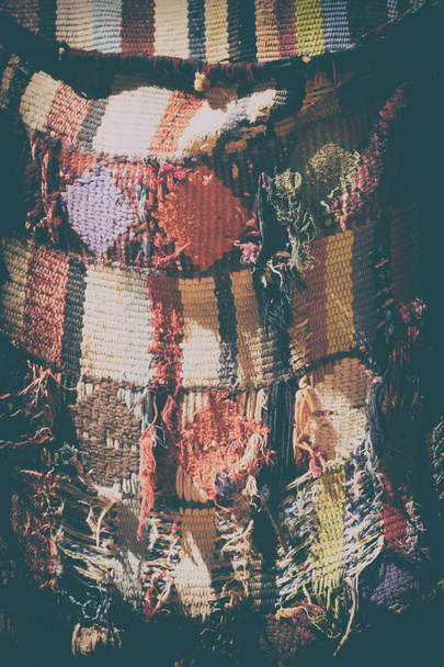 texture abstraite d'une couverture colorée patchwork comme fond
 - Photo, image