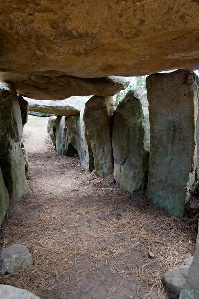 dolmen zevnitř - Fotografie, Obrázek