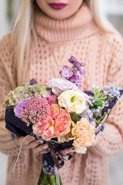 flower bouquet delivery woman holding creative - Фото, изображение