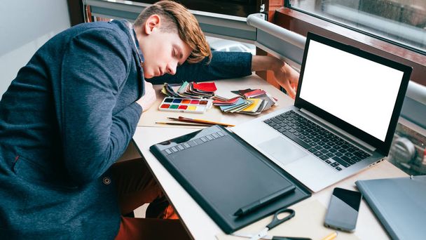 overworking exhausted designer sleep work planning - Foto, Imagem