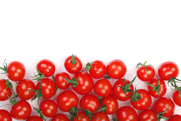 Kopya alanı metniniz için beyaz zemin üzerine izole küçük kiraz domates. Üstten Görünüm. Düz yatıyordu - Fotoğraf, Görsel