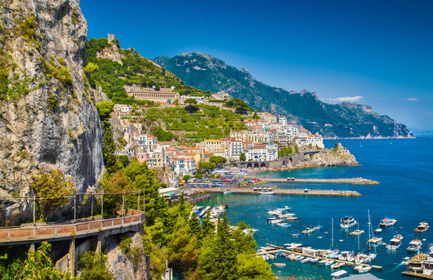 Carte postale de Amalfi, Côte amalfitaine, Campanie, Italie
 - Photo, image