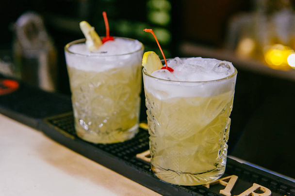 cocktail with cream, with ice and lemon - Valokuva, kuva